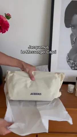 @Jacquemus Le Messenger Capri Unboxing  #jacquemus #unboxing #luxurybag #fashion #asmr 