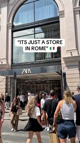 The Most Beautiful Store in the world is in Rome 🇮🇹✨🤩 #roma #ig_rome #igersrome #instarome #vscorome #romeista #igrome #romeitaly #igroma #visitrome #romanity #yallersroma #vivoroma #volgoroma #noidiroma #romephotographer #roma - #romeandyou #eternalcity #dolcevita #wheninrome #visitrome #discoverrome #italie #italien #colosseum 