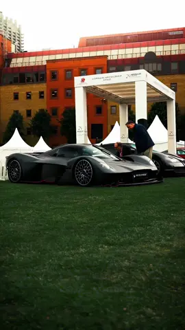 valk #fyp #astonmartin #viral  