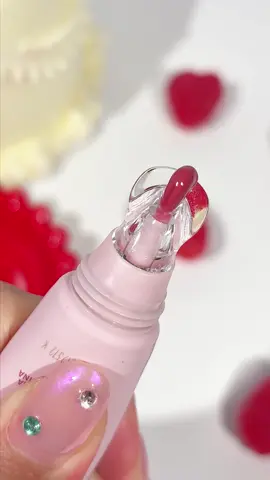 Give it a minute… she's about to slay 👸 ID: 39264985 ID:67554655 #SHEGLAM #SHEGLAMLipstick #sheglamnewarrival #lipsticktutorial #glossylip #lipgloss #LipGlossAddict #glossylipsobsession