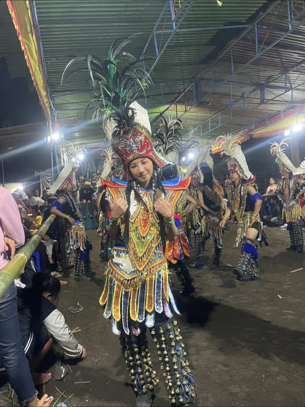 suk suk an tetep asik  turahan gozang bareng @laskar_rimba_official  #topengireng #topengirengmagelang #topengirengcantik #onlyel #riastopengireng #topengirengtemanggung #magelang24jam #tren 
