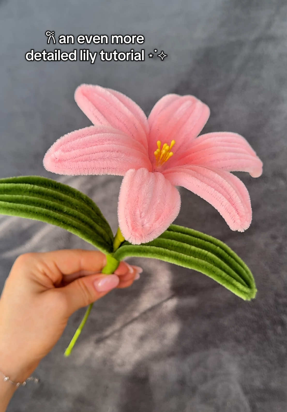 Antwort auf @marlena the tutorial for the tutorial 💗 #lilies #flowers #flower #DIY #giftidea #fy #fyp #foryou #goviral #viral #pipecleaners #pipecleanerart #pipecleanerflowers 