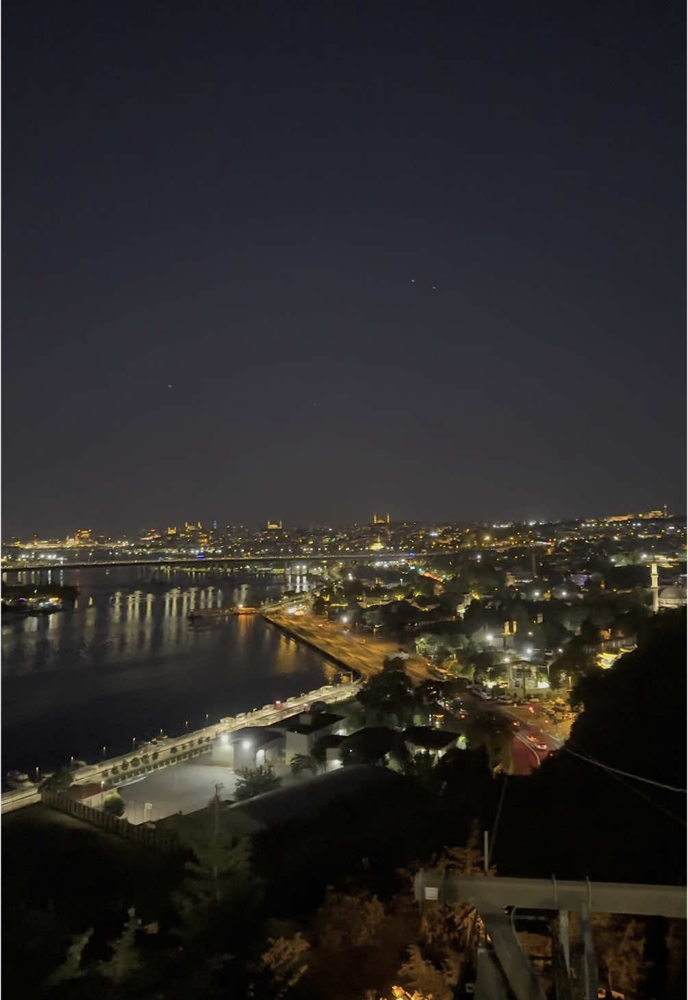 Pierre Loti Hill, Istanbul 🇹🇷  #pierreloti #pierrelotitepesi #istanbul #istanbul🇹🇷 #turkey #nightcore #night #citylights #nightlife #nightout #views #panoramicview #turkey #fyp #foryoupage #fouryou 