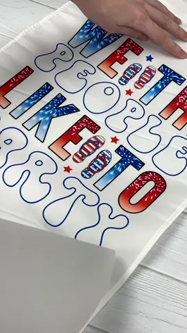 🇺🇲 Having a barbecue this Fourth of July? 🌷Decorate your yard with this custom garden flag! ✂️ Materials - • DTF Heat Transfer - We the People - 10