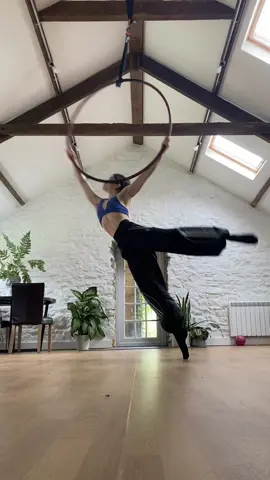 This is my favourite shape. I don’t see it very often and it spins well #flex #flexible #circus #aerial #hoop #flexibility #fyp 