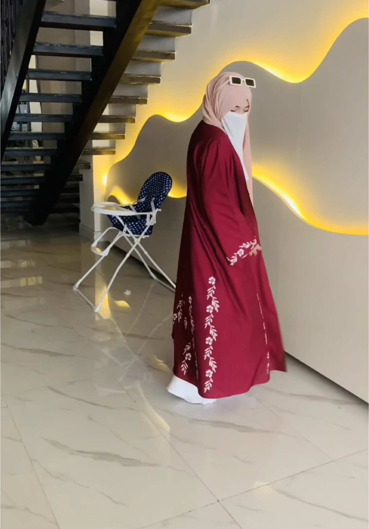 1000 Advance only. TO order abaya contact on Instagram Fustan_e_sana What's app 0346 6401190 . . . #dubaiabaya #turkishabaya #sanamugha71 #sana 