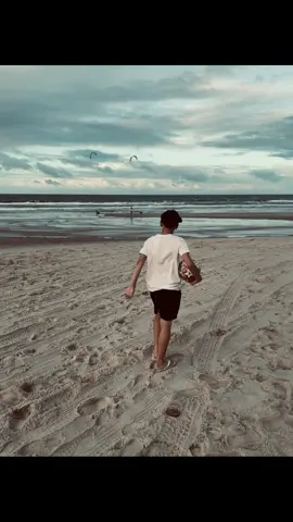 🌊#fouryou #praia#livephoto #foryoupage 
