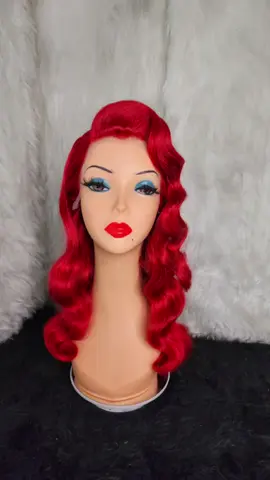Red Hollywood waves ❤️❤️ You can find this style listed on my website in lots of color options, or send me a DM over on IG with any questions/to place an order 😉❤️❤️