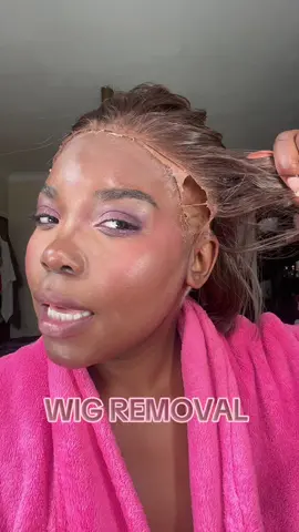 Had this wig on for more than 5 days and the glue from @NANURABEAUTY wouldn’t budge 🤣 Wig glue solvent from @PBL Collection  #wiginstall #laceremover #wigglueremover #howtoremovelacewigs 