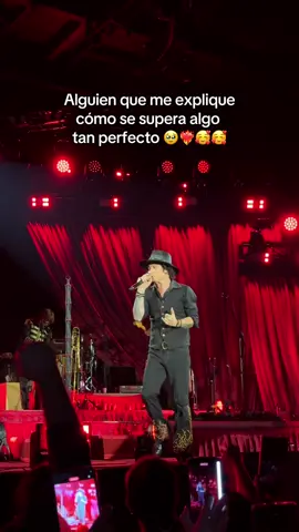 Una joya 💎😮‍💨 #enriquebunbury #huracanambulantetour2025 #guatemala🇬🇹 #bunbury 