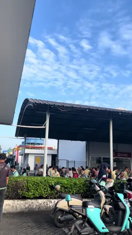 Suasana yang lain terakhir kerja  ini masih sehari lagi🔥#foruyou #cikarangpeople #fyp #kulipabrikcikarang 