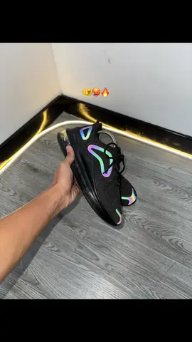 sepatu buat nongki nih #sepatusneakers #sepatunyala #sepatuhitam #sepatucowok #sepatusekolah 