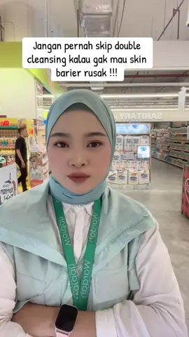 Jangan pernah skip doueble cleanaing ya kalau skin barier km gak kmgak mau rusak #wardahmicellarwater  #wardahbeauty  #doublecleansing 