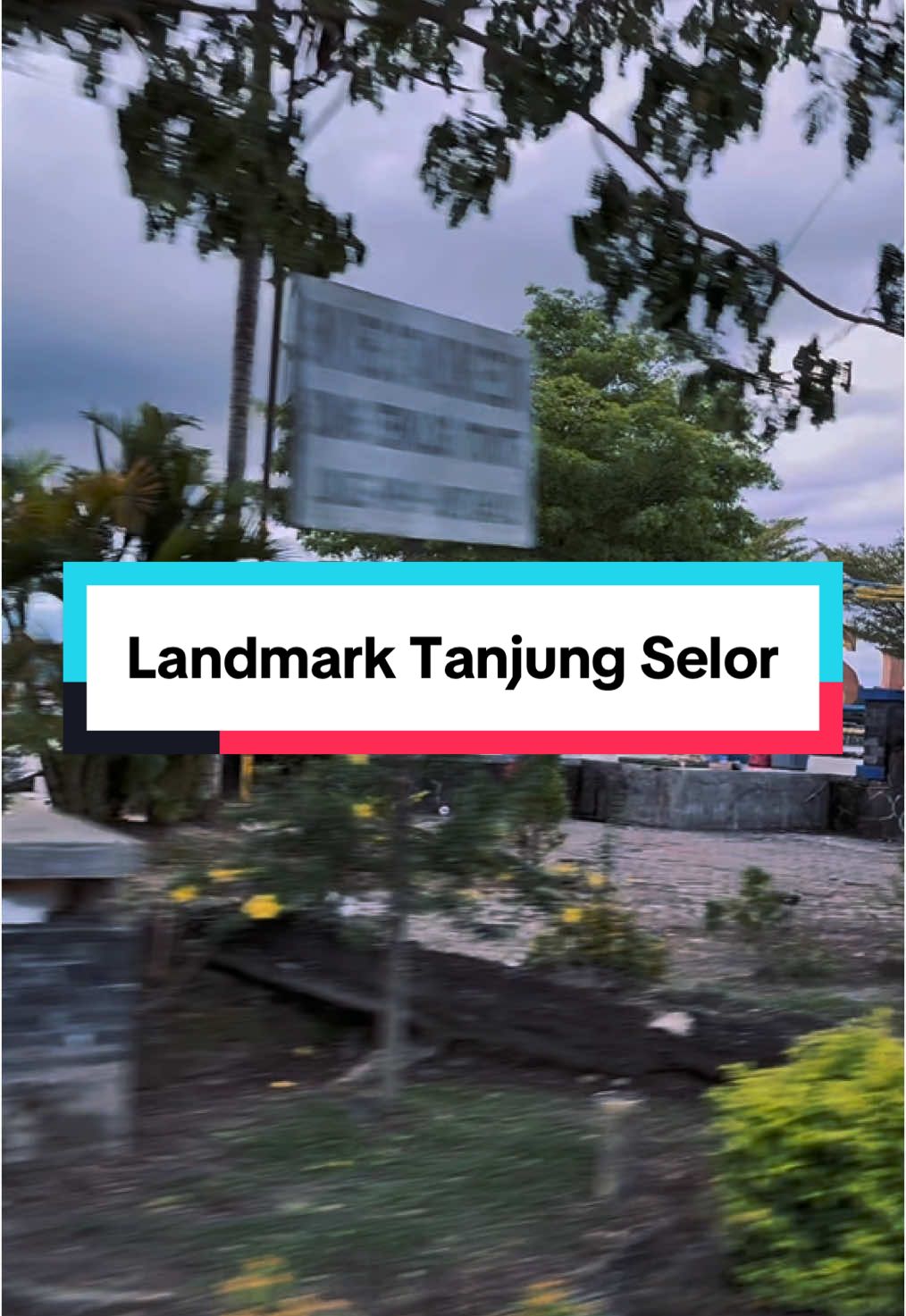 Kota ini tidak pernah berteriak, tapi memeluk dengan hangatnya pagi dan nyanyian burung. Tanjung Selor, tempat di mana langit bicara lewat warna, dan bumi membalas dengan senyum warga yang ramah🍃 ada yang punya kenangan di kota manis ini ? 🥰  #tanjungselor #bulungan #kalimantanutara 