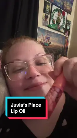 #lipoil @Juvia’s Place Lip Oil so amazing I recommend this so much #lips #juviasplace #juviasplacelipoil #makeup #oil #creatorsearchinsights 