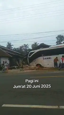Jalur Utara #laka #lakalantas tetap wa5p4da #busmania 