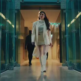 hande erçel as güneş güner | episode 1 outfits 💛 #aşkıhatırla #reminder #hande #handeercel #handeerçel #handemiyy #turkishseries #seriesturcas 