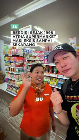 LEGENDA DAN SAKSI HIDUP ATRIA SUPERMARKET SOLO YANG MASIH EKSIS SAMPE SEKARANG BISA BANGKIT SETELAH TRAGEDY MEI 1998 🥹🙏🫰🏼✨ PUSATNYA OLEH2 DISINI DARI SABANG SAMPAI MERAUKE ADA GA PERLU RIBET LAGI YA ONE STOP SOLUTION.. 📍ATRIA SUPERMARKET SOLO @atriasupermarketsolo  BUKA SETIAP HARI  (09.00-21.30) #kulinersolo #surakarta #kotasolo #oleholeh #oleholehsolo #sukoharjo #karanganyar #jelajahsolo #legendaris #supermarket #atriasolo 