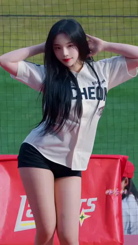 제로투 Phao 2 Phut Hon 댄스~🎶✨️ 조연주 치어리더 Jo Yeon-joo 趙娟週 직캠 fancam ssg 랜더스 #조연주 #조연주치어리더 #치어리더 #ssg #ssg랜더스 #pretty 