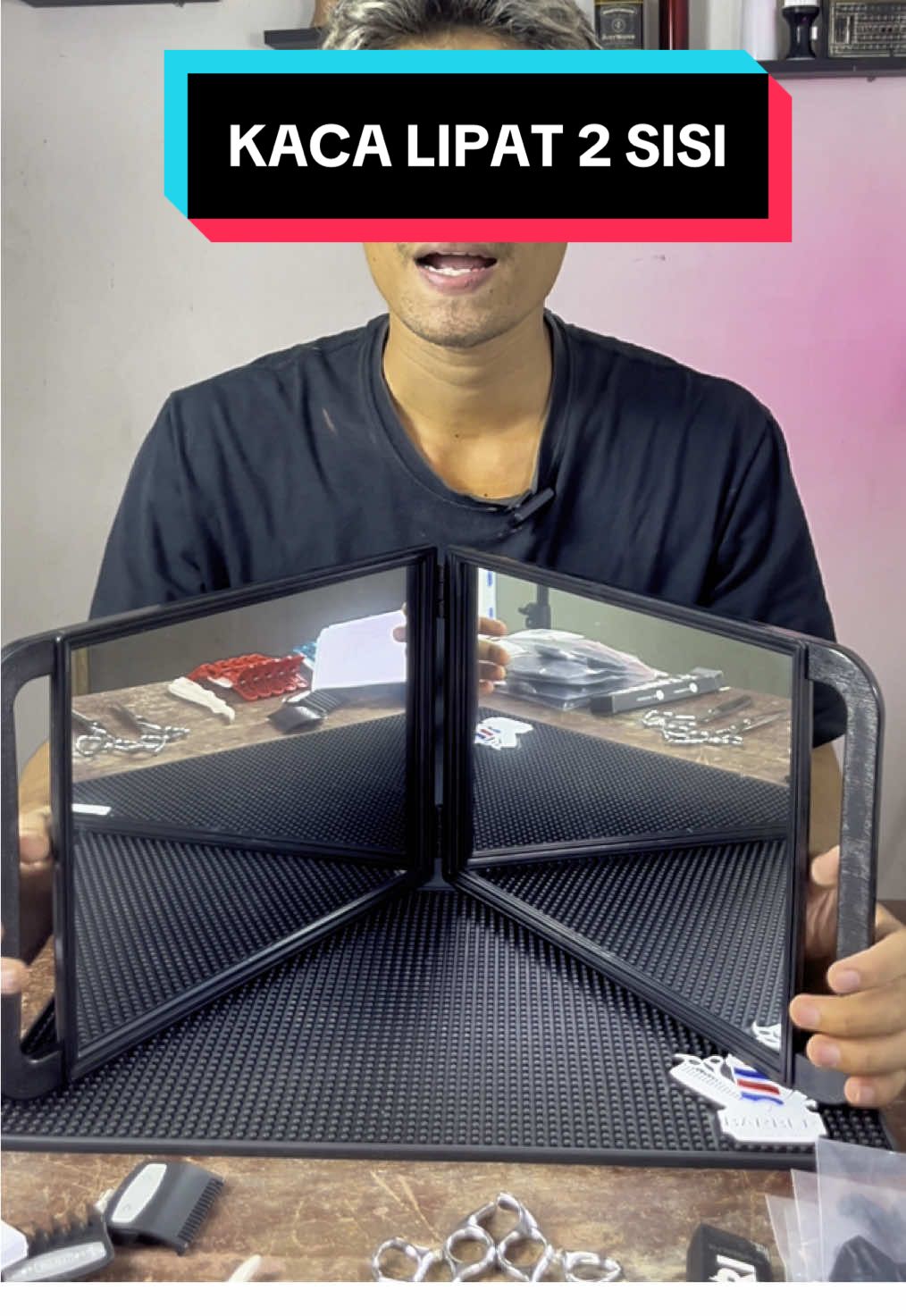 Kaca lipat 2 sisi Barbershop #fyp #foryoupage #barbershop #alatbarber #pangkasrambut #kaca2sisibarbershop 