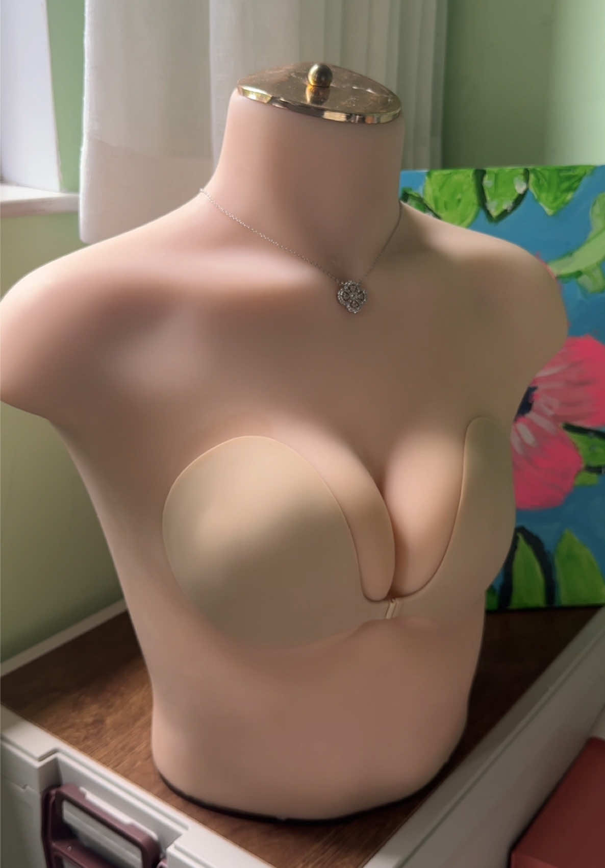 Silicone adhesive bra- 3D lift creates fuller-looking bust instantly #adhesivebra #silicone #bra #OOTD #BacklessDress #invisiblebra #summeroutfits #stricky 