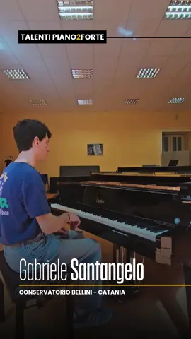 Oggi celebriamo Ganriele Santangelo del Conservatorio Bellini di Catania. Seguito dall'insegnante Eugenio Macchia, Gabriele ci ha convinto con il suo playing misurato, rispettoso, ma capace di guizzi creativi sempre appropriati ed in tema. #piano2forte #conservatoriobellini #catania