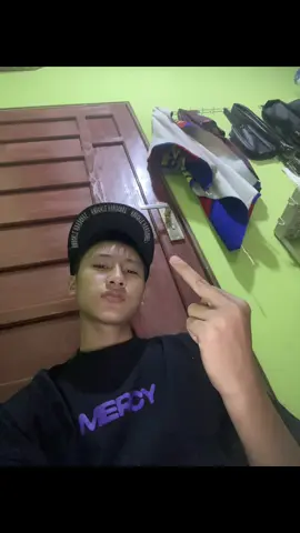 🖕🏽
