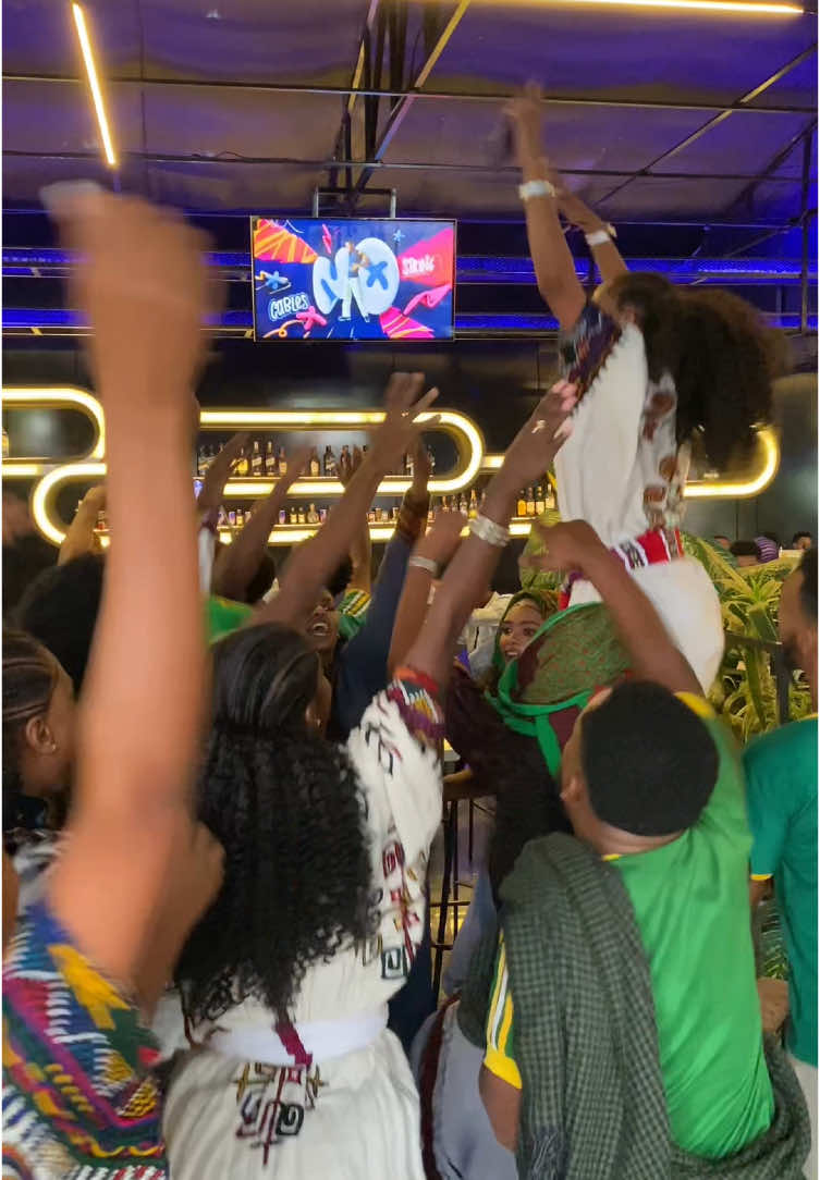 Yesterday, Our cultural night was epic. Full of colors and traditional clothes 🇪🇹 Thank you for coming. ⚡️ #thunderlounge #bahirdar❤️🇪🇹 #ethiopian_tik_tok🇪🇹🇪🇹🇪🇹🇪🇹 #habeshatiktok #fyp #gondar #addisababatiktok 