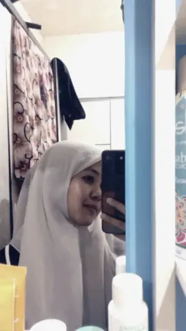 bhaa😅. #arabic#arabicsong#liriklagu#trendingvidio#mirorselfie#tiktok