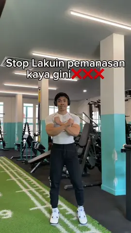 1 hari 1 tips Jangan lupa baca Statis: Diam, tahan posisi buat pendinginan Dinamis: Gerak terus buat pemanasan,biar ngga salah tempat ya 🙌🏻 #gym #tutorial #fyp 