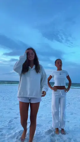#preppydancevideo🍄💖🌊⚡️ #xyzbca #viral #foryoupage #dancer #freevideo #tiksnap #lmao #preppy #luluemonhaul #dress #beach #vairaltiktok #tiktok #videoviral #video #lovekennedygrace #slay #Summer #sophomore @miacpuckett