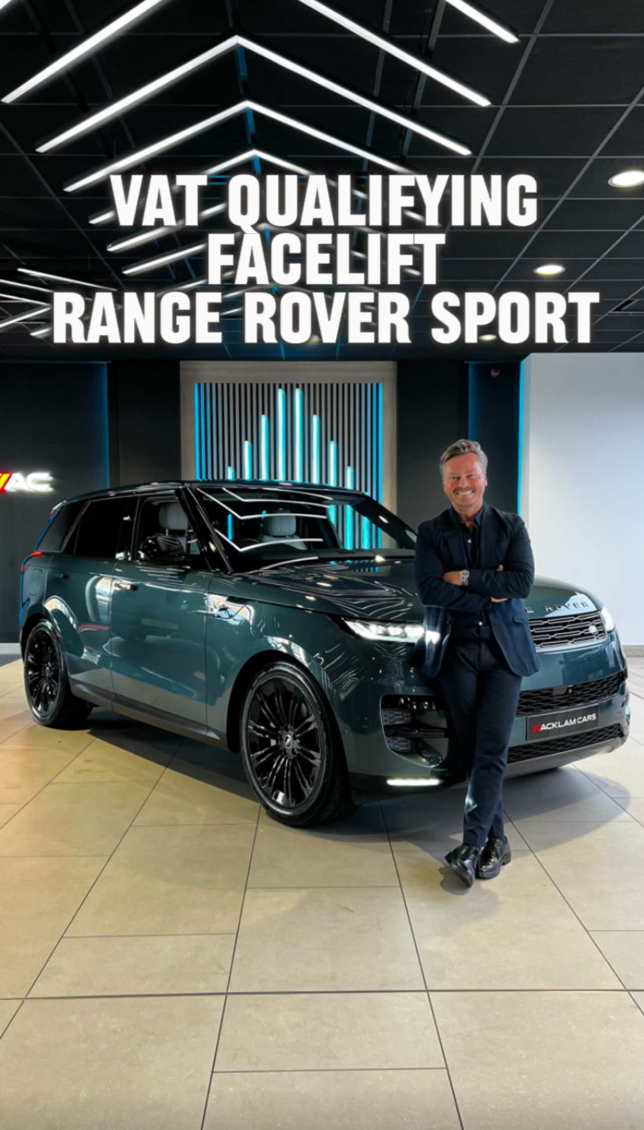 VAT Qualifying Facelift - 2024 24 Range Rover Sport 3.0 D300 SE 🔥 Live Priced at £76,990 - PLEASE NOTE: This Range Rover is VAT Qualifying, Price includes VAT - Contact Liam on 07795623213 or Business WhatsApp us on 07724101010 Stunning Giola Green over Light Cloud Interior, packed with standout features: ✔️22