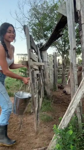 Além de não ser fácil ainda é difícil kkkkk