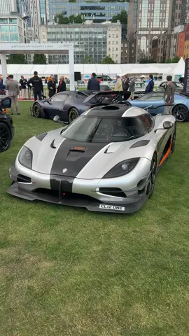 One:1 the best car of all time argue with a wall #koenigsegg #koenigseggone1 #hypercar #carbon #fyp #carcult 