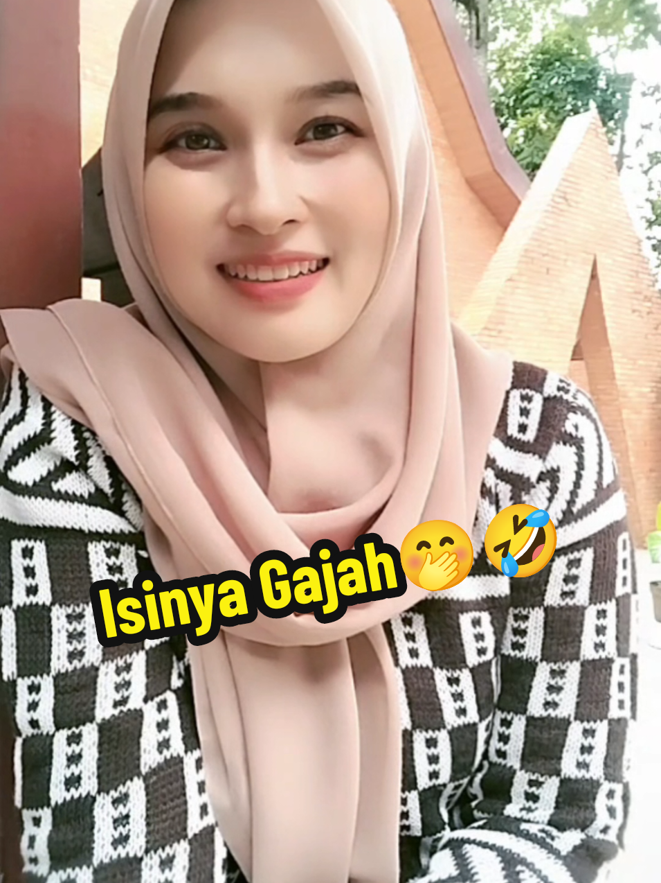 Isinya Gajah🤭🤣#lucu #lucuk #momresinda 