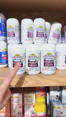 Canxi tảo nature’s way deal mua 2 tặng 1 qua video đây mn Bổ sung canxi giúp cải thiện sự chắc khỏe của xương răng, giúp giảm nguy cơ còi xương ở trẻ em.​