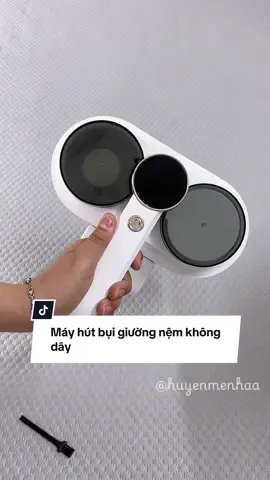 Ai chưa xài thì rất nên có máy hút bụi giường nệm nha mọi người ơi. An toàn cho sức khoẻ là trên hết nè 