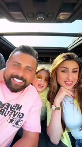 شوفي حالك عليهن شوفي😍  يطلعلهم يشوفوا حالهم😅 #ريتشارد #مهرة #مهرة_زمانك #شوفي_حالك #ريتشو_وننوش #أغاني #music #الإمارات #دبي #الخليج #لبنان #الأردن 