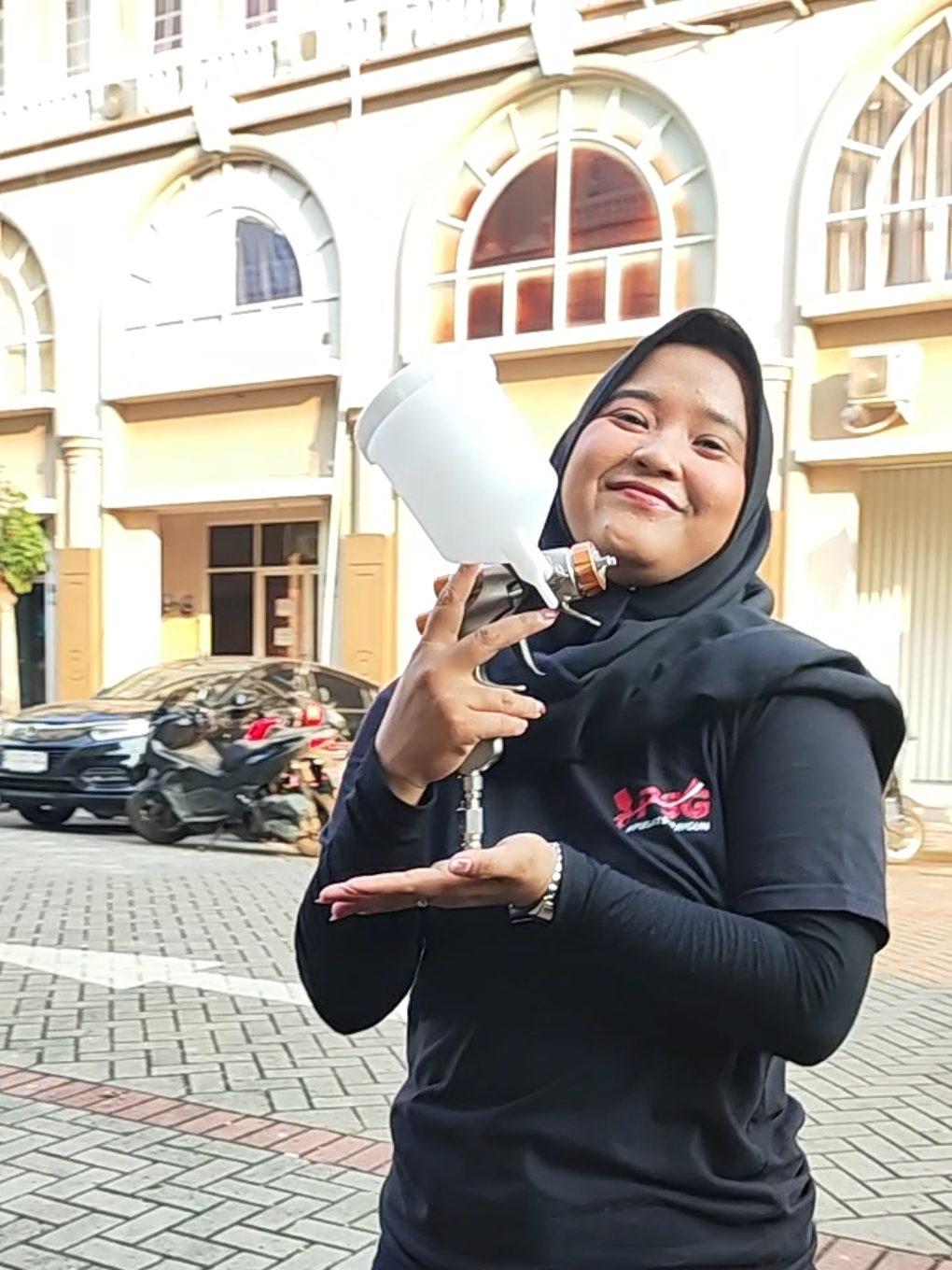 Spraygun di video: Meiji Finer Force Type-R  Produk dijamin original Meiji Jalan dan sudah tersedia di tiktok pusatspraygun_shop #spraygun #dijaminoriginal #bengkelcat #spraygunindonesia #meiji #meijijapan #refinishkulture 