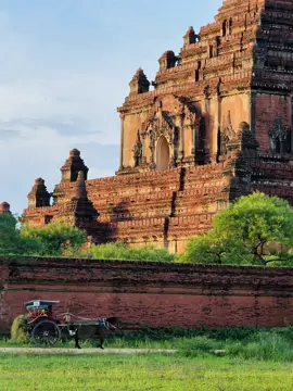 ပြန်ဆုံနိုင်အုံးမလား မင်းချစ်ရတဲ့ဒီမြို့လေးမှာ🤭🖤 #ThetNaing_Photography  #ThetNaing_TukTuk #ပုဂံ #Bagan 