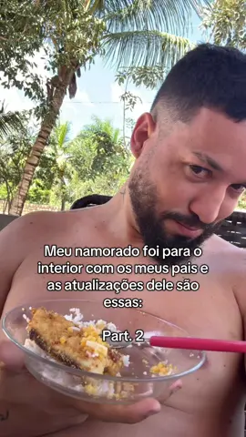 Vocês perceberam que aquilo lá são galos e galinhas também né? 😂😂😂