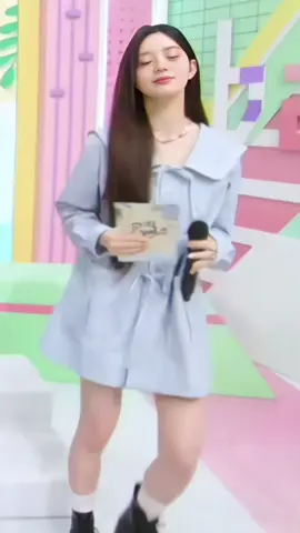 #illit #minju | af gnt voltei com td 🙄  #fancam #contamoot #morangosdaday #moot 