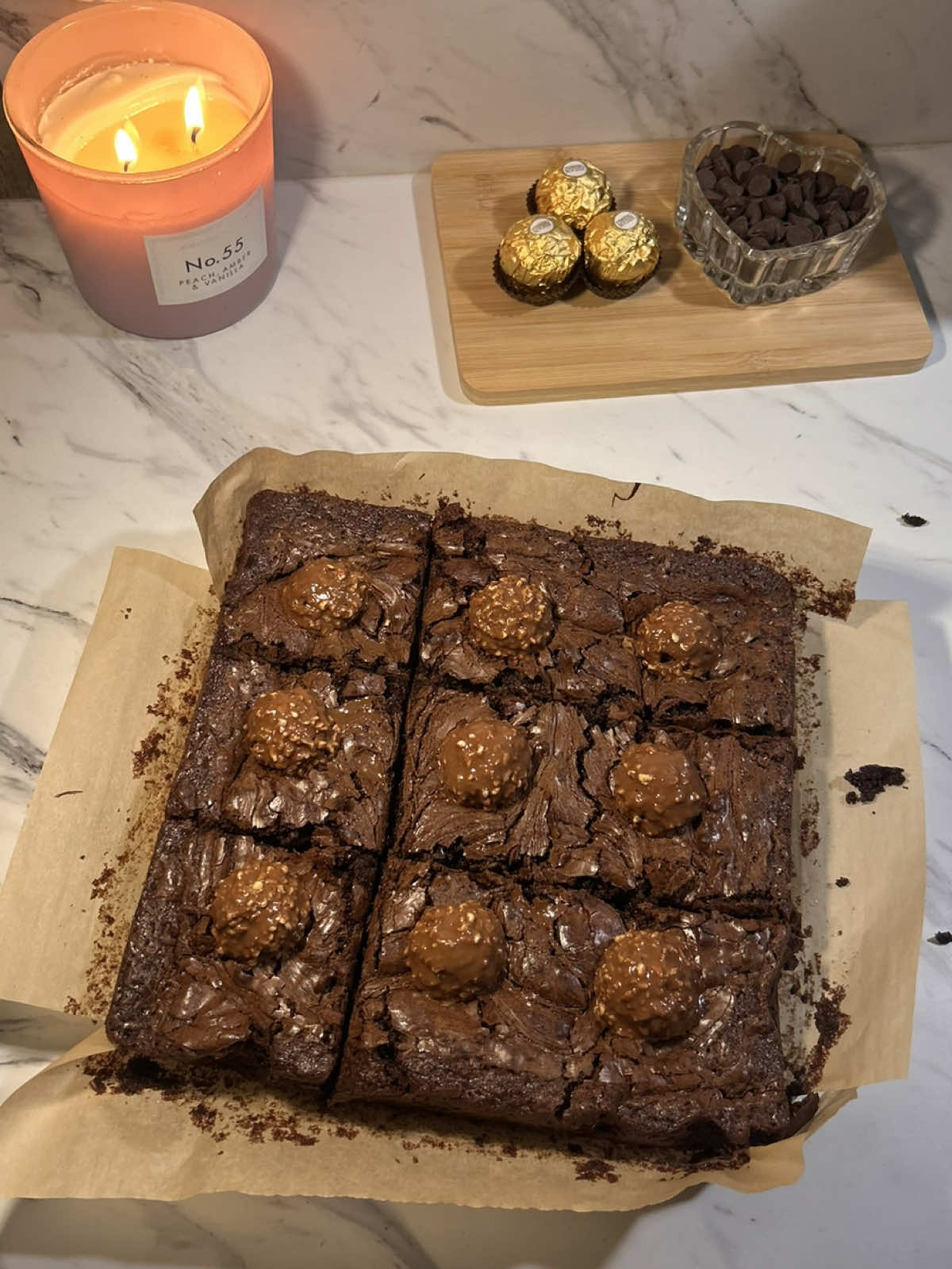 nutella brownies🤎    recipe:   1/2 cup melted butter 113g) 1/2 cup brown sugar (100g) 1/2 cup granulated sugar (100g) 2 eggs 1 tsp vanilla (4.2g) 1/2 cup of flour(60g) 1/2 cup cocoa powder 40g) 1/4 tsp salt(1.5g) 1/4 tsp baking soda(1.25g) 2 tbsp nutella(37g)   combine your butter & sugar( make sure your butter isn’t hot ) mix until combined and add your eggs, mix until light and fluffy , then sift in your dry ingredients & fold them in, don’t overmix so you don’t get cakey brownies, swirl in your nutella after pouring into your pan and bake at 350•F for 25-30 minutes!(this can vary depending on your pan & oven!)    #nutella #brownies #fudgybrownies #baking #Recipe #fyp 