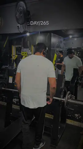 #CapCut #gym #Fitness #motivation #inspiration #bodybuilding #challenge #265 #day265 #powerlifter #mhd85n #mhdfitness #foryou #fyp #arms #fitfreak #everyday #creatorsearchinsights #qatar #trending #viral 