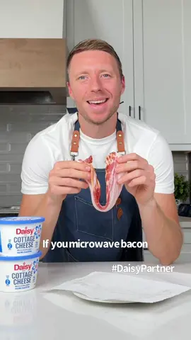 Say “YUM” if you would eat this High Protein BLT with Daisy Cottage Cheese 🥬🥓🍅 #DaisyPartner I LOVE @Daisy Brand cottage cheese because it has 13g protein per serving, is made with just 3 ingredients and has live & active cultures 💯 It’s been an every day staple in my diet for years now 👌 What you need: 2-3 tbsp Daisy Cottage Cheese  2 slices of bacon 3 Tomato slices 1 Romaine or butter lettuce boat Drizzle of Balsamic vinegar How to make it: 1. Place your bacon between two paper towels and microwave for 2-4 minutes, until crisped to your preference.  2. Then spread Daisy Cottage Cheese on a lettuce boat with tomato slices, your bacon, and a drizzle of balsamic. This creamy and delicious meal turns a crunchy BLT into a high protein lunch that’s quick and easy to throw together 🙌