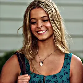 i love it when she’s actually nice and sweet to them😭 #prettylittleliars #pll #prettylittleliarsedit #plledit #alisondilaurentis #alisondilaurentisedit #sashapieterse 