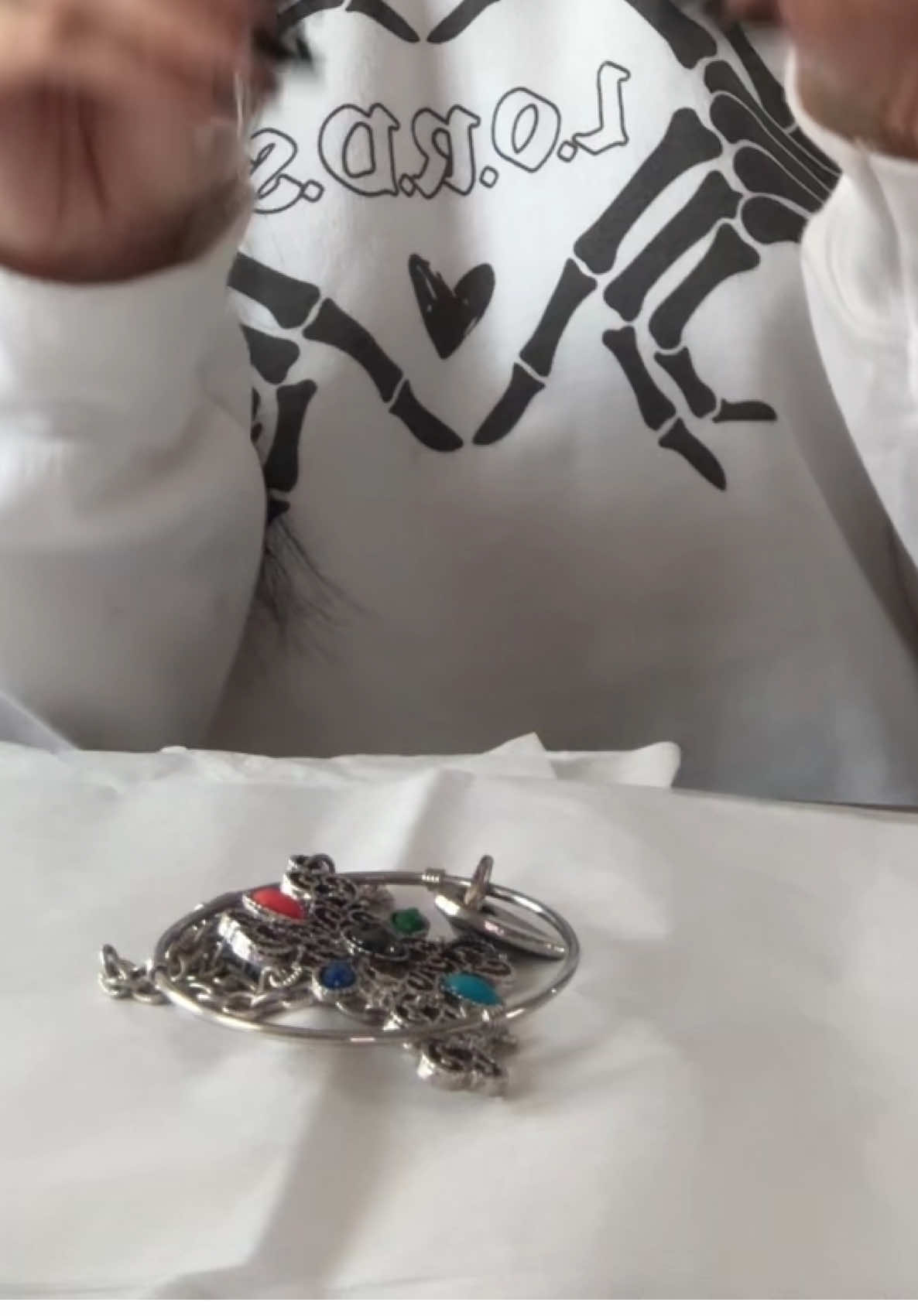 WHAT YOU GET IN YOUR MYSTERY JEWLERY BAG FROM ME!! :) #jewelrytiktok #foryewwww #trendingvideo #fypシ゚viral #mysteryjewlerygirl #supportsmallbusiness #crystals #mysterybox #accessories #jewleryhaul #mystery #jewelry #jar #alttiktok #crystalsoftiktok #handmadejewelry #unboxing 