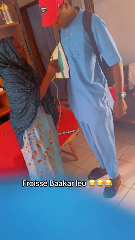 #snapcitegadaye #snapcitgadaye #senegal #dakar #gadaye #rire #rires #rire_tiktok #rires😂 #froissé #ferre #ferarepasser #ferarepaser #fer #humour #drole #droles #drole_videos #drolemoment #drolehumour #humours #humour #mame #yaye 