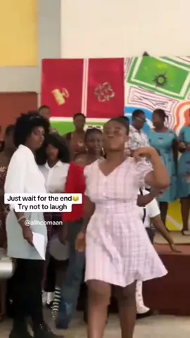 Modelling gone wrong. Ghana SHS. 😂😂😂. Watch till the end. #highschoolxtra #fyp #virals #funnyvideos #modelling  #trending #trendingdance #trendingontiktok 