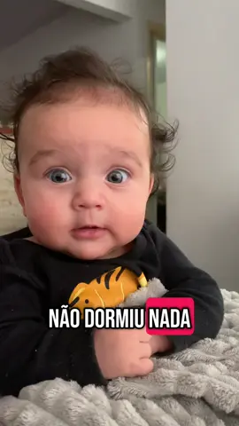 Colinho de mãe é muito bom né gente 🤭  #bebe #bebestiktoks #maternidadereal #maede3 #engraçado 